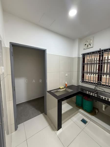 2-storey Terraced House for Sale in Taman Puchong Prima (Puchong) - Carlos Ng - Kitchen - PropertyGuru.com.my