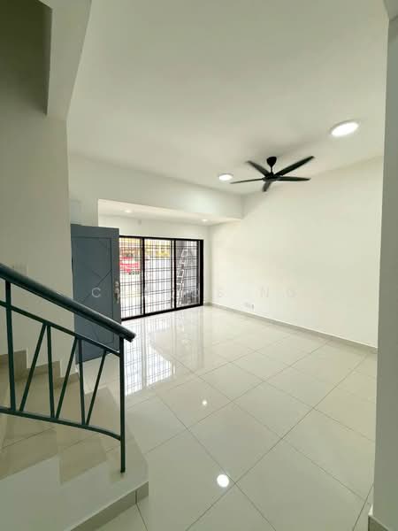 2-storey Terraced House for Sale in Taman Puchong Prima (Puchong) - Carlos Ng - Living Room - PropertyGuru.com.my