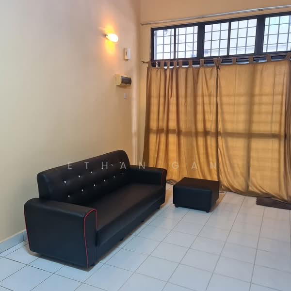1.5-storey Terraced House for Sale in Taman Molek (Johor Bahru) - Ethan Gan - PropertyGuru.com.my