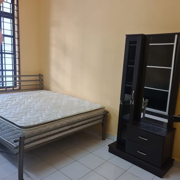 1.5-storey Terraced House for Sale in Taman Molek (Johor Bahru) - Ethan Gan - PropertyGuru.com.my
