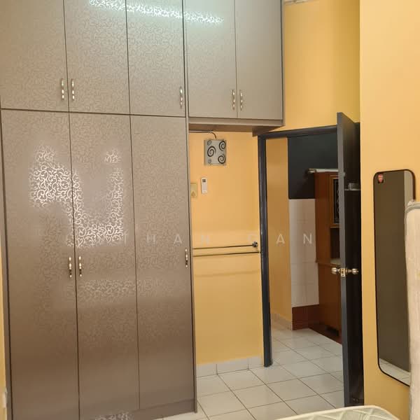 1.5-storey Terraced House for Sale in Taman Molek (Johor Bahru) - Ethan Gan - PropertyGuru.com.my