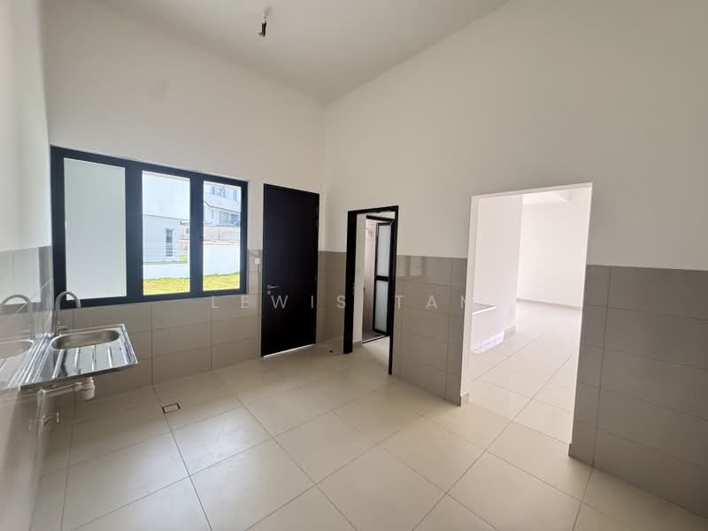 Semi-Detached House for Sale in Puchong (Selangor) - Lewis Tam - Kitchen - PropertyGuru.com.my