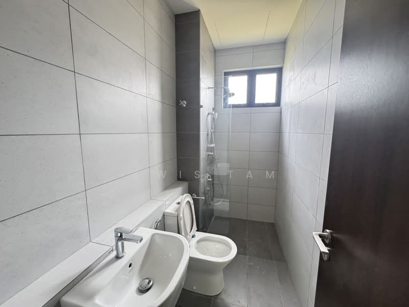 Semi-Detached House for Sale in Puchong (Selangor) - Lewis Tam - Bathroom - PropertyGuru.com.my