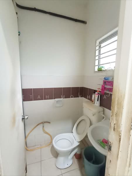 1-storey Terraced House for Sale in Bandar Saujana Putra (Tanjong Duabelas) - PETAH MOKHTAR - Bathroom - PropertyGuru.com.my