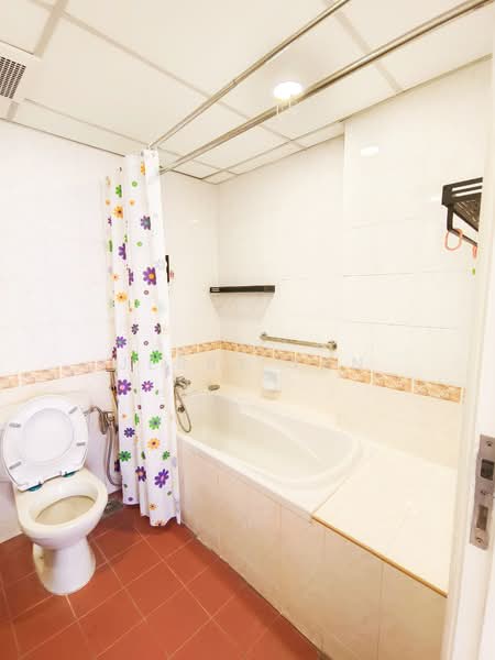 Apartment for Rent at Parkview Towers - Jerry Tan - Bathroom - PropertyGuru.com.my
