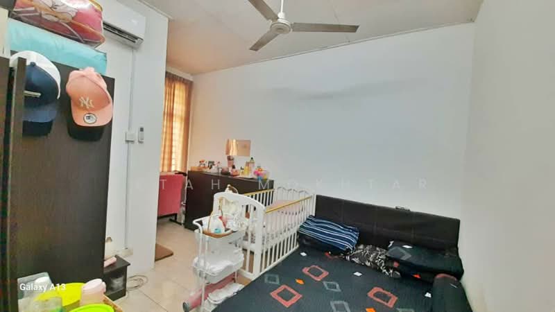 1-storey Terraced House for Sale in Bandar Saujana Putra (Tanjong Duabelas) - PETAH MOKHTAR - Bedroom - PropertyGuru.com.my