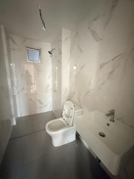 Apartment for Rent at APARTMEN BAYU PERMAS - See Hon Tay - Bathroom - PropertyGuru.com.my