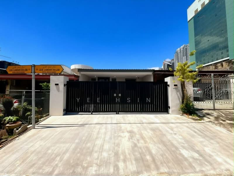 1-storey Terraced House for Sale in Taman Century (Johor Bahru) - Yee Hsin - PropertyGuru.com.my