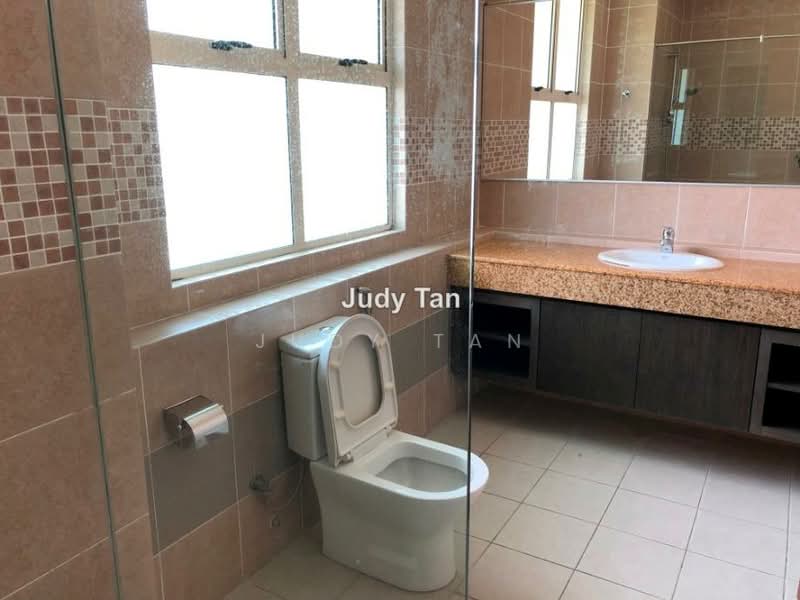 Bungalow for Rent in Taman Duta (Bukit Tunku (Kenny Hills)) - Judy Tan - Bathroom - PropertyGuru.com.my