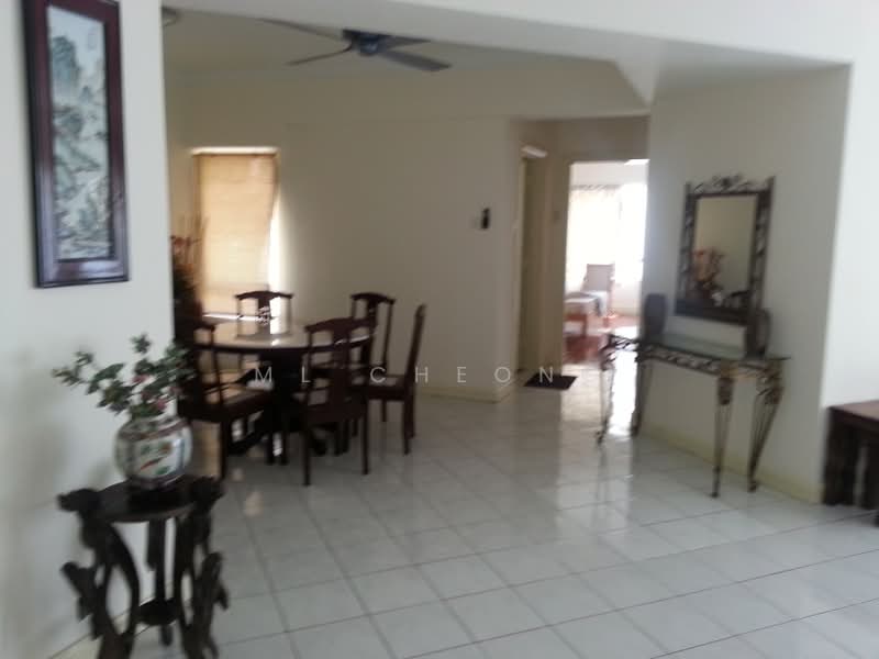 Kondominium untuk Disewa di Pantai Panorama Condominiums - ML Cheong - Dining Room - PropertyGuru.com.my