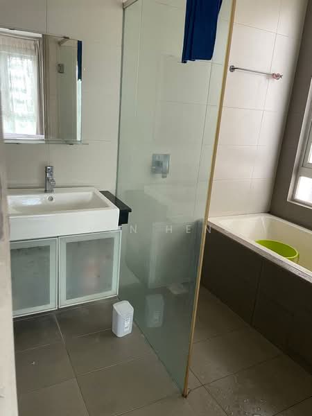 Kondominium untuk Disewa di The Park Residences 1 - Evon Heng - Bathroom - PropertyGuru.com.my