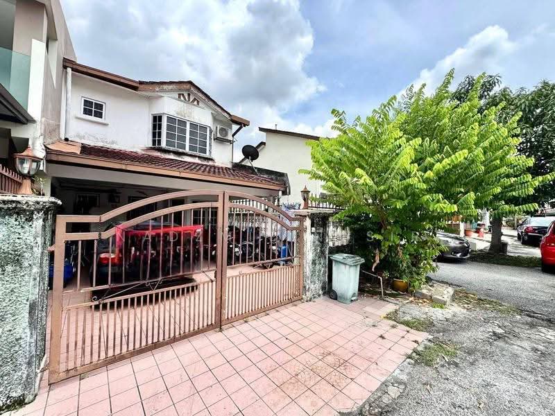 2-storey Terraced House for Sale in Ampang (Selangor) - Nadzmie Nasir - Exterior - PropertyGuru.com.my