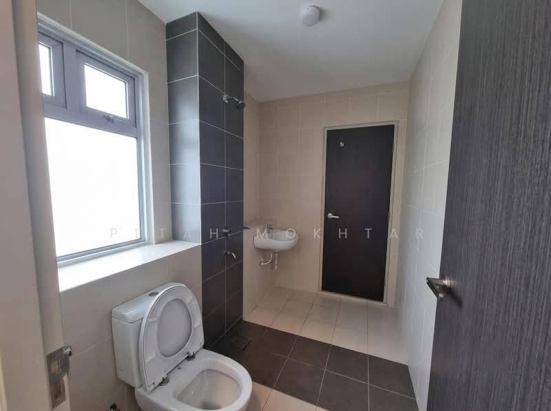 2-storey Terraced House for Rent in Bandar Serenia (Dengkil) - PETAH MOKHTAR - Bathroom - PropertyGuru.com.my