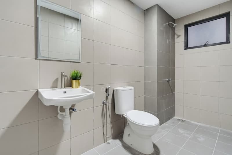 Service Residence for Rent at Residensi Bukit Tiara - Yeong . - Bathroom - PropertyGuru.com.my