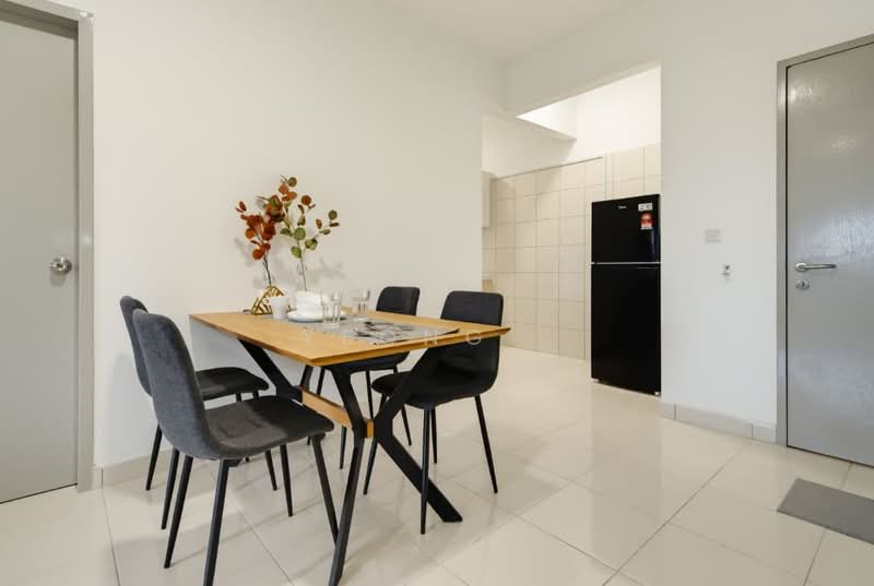Service Residence for Rent at Residensi Bukit Tiara - Yeong . - Dining Room - PropertyGuru.com.my