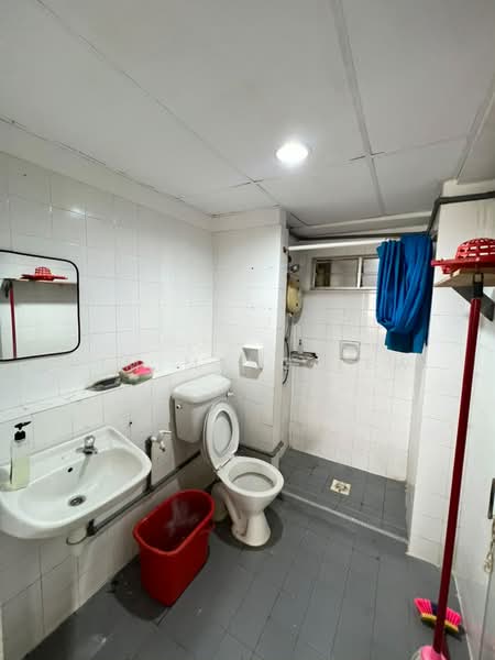 Condominium for Sale at Casa Magna - Kim Meng Lew - Bathroom - PropertyGuru.com.my