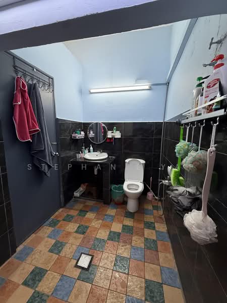 Rumah Teres 1 Tingkat untuk Dijual di Taman Eng Ann (Klang) - Stephanie Yap - Bathroom - PropertyGuru.com.my