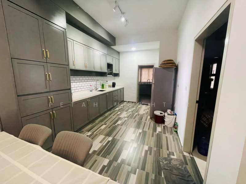 Rumah Teres untuk Dijual di Bandar Serenia (Dengkil) - PETAH MOKHTAR - Kitchen - PropertyGuru.com.my