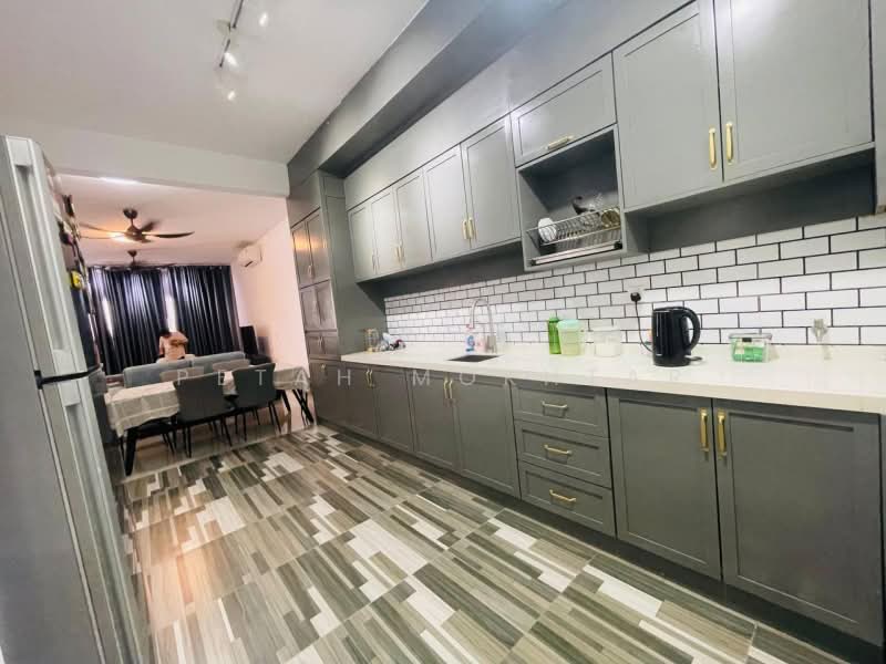 Rumah Teres untuk Dijual di Bandar Serenia (Dengkil) - PETAH MOKHTAR - Kitchen - PropertyGuru.com.my