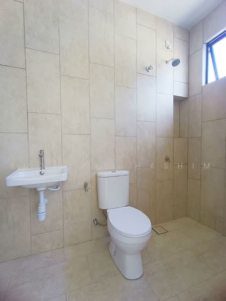 2-storey Terraced House for Rent in Kajang (Selangor) - Ruqayyah Hashim - Bathroom - PropertyGuru.com.my