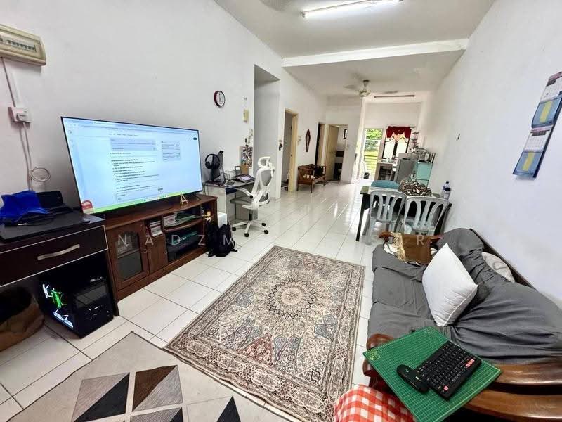Terraced House for Sale in Semenyih (Selangor) - Nadzmie Nasir - Living Room - PropertyGuru.com.my