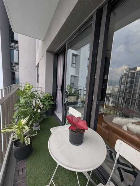 Kondominium untuk Dijual di Seri Riana Residence - Yanny Siow - Balcony - PropertyGuru.com.my