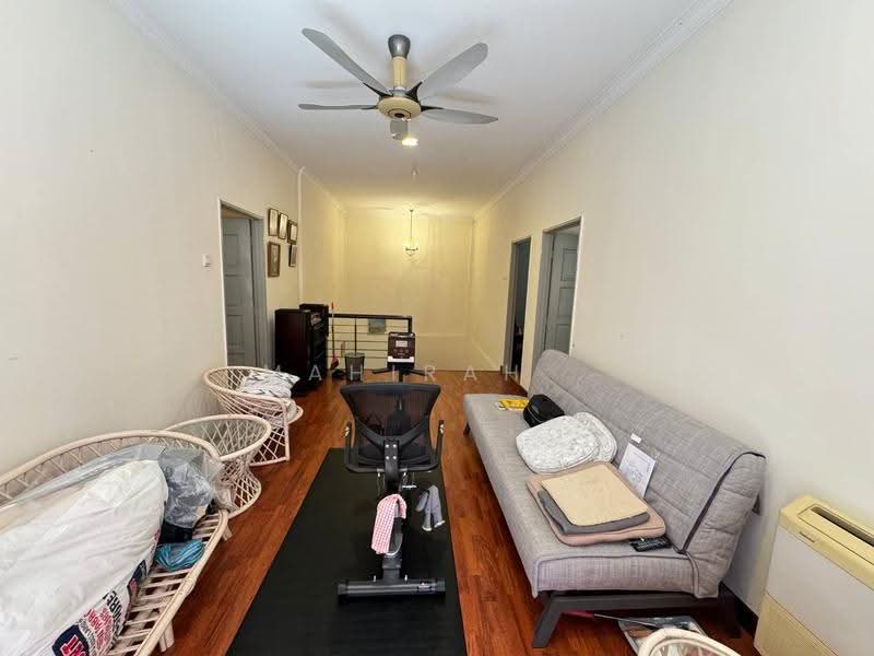 Rumah Berkembar untuk Dijual di Ampang Jaya (Ampang) - Mahirah . - Living Room - PropertyGuru.com.my