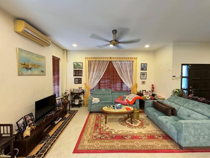 Rumah Berkembar untuk Dijual di Ampang Jaya (Ampang) - Mahirah . - Living Room - PropertyGuru.com.my
