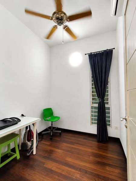 Servis Apartment untuk Disewa di Glomac Damansara - peng peng - Study - PropertyGuru.com.my