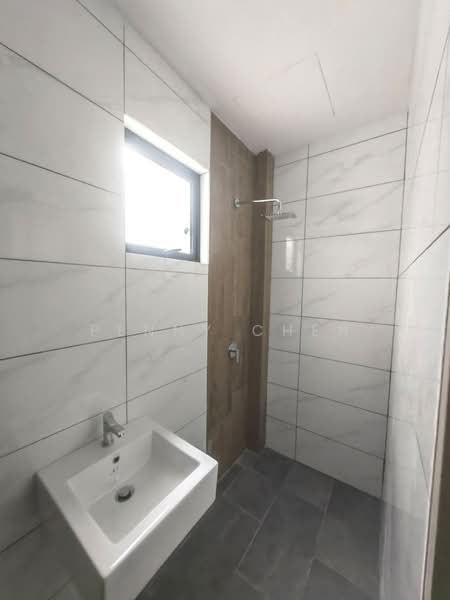 Servis Apartment untuk Dijual di Piccadilly - PENNY CHEN - Bathroom - PropertyGuru.com.my