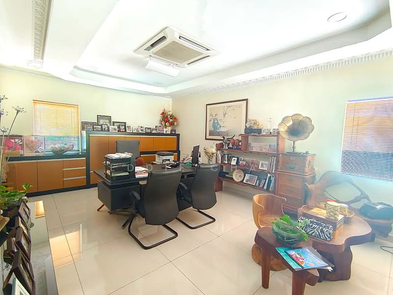 Commercial Bungalow for Rent in KL City Centre (Kuala Lumpur) - Eddie Chai - Study - PropertyGuru.com.my