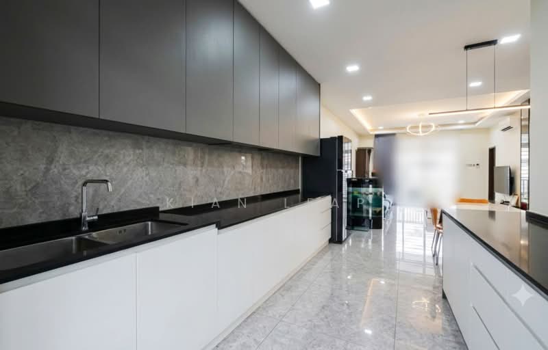 Rumah Teres 2.5 Tingkat untuk Dijual di Taman Bukit Permai (Ampang) - Kian Leap - Kitchen - PropertyGuru.com.my