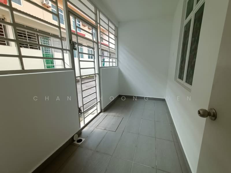 2-storey Terraced House for Sale in Taman Sri Penawar (Pengerang) - Chang Hoong Wen - Entrance - PropertyGuru.com.my