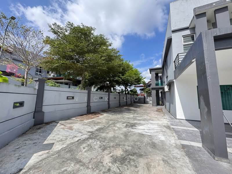 2-storey Terraced House for Rent in Taman Bukit Jaya (Ulu Tiram) - Nick Low - Exterior - PropertyGuru.com.my
