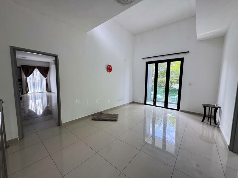 2-storey Terraced House for Rent in Taman Bukit Jaya (Ulu Tiram) - Nick Low - Living Room - PropertyGuru.com.my
