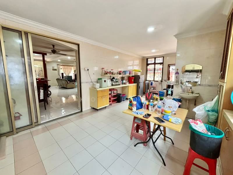 2-storey Terraced House for Sale in Taman Desa Tebrau (Tebrau) - Kok Hui - Living Room - PropertyGuru.com.my