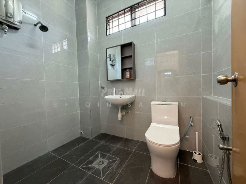 2-storey Terraced House for Sale in Seksyen 8 (Kota Damansara) - Shiqin Saidin - Bathroom - PropertyGuru.com.my