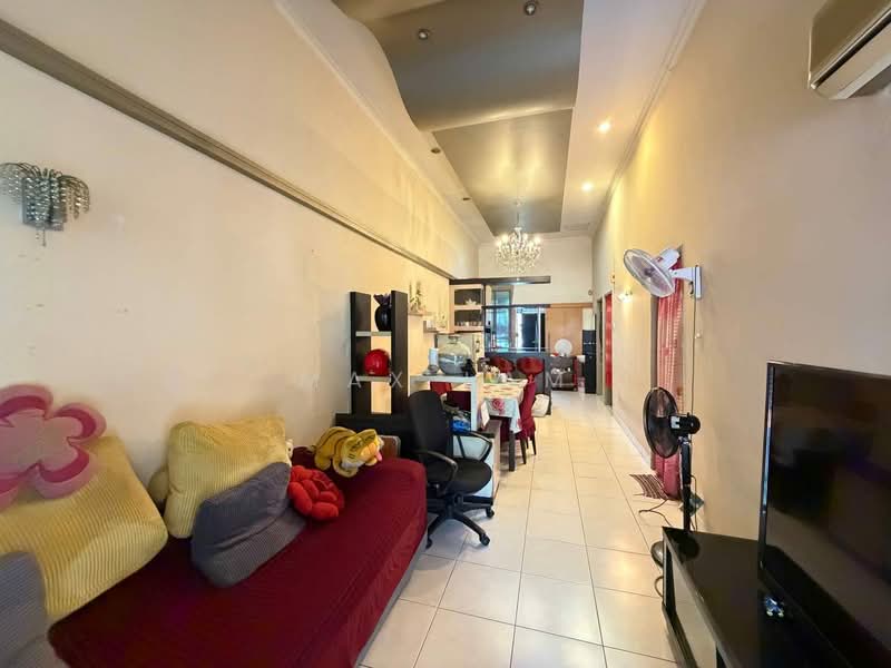 1-storey Terraced House for Sale in Taman Molek (Johor Bahru) - Max Lam - PropertyGuru.com.my