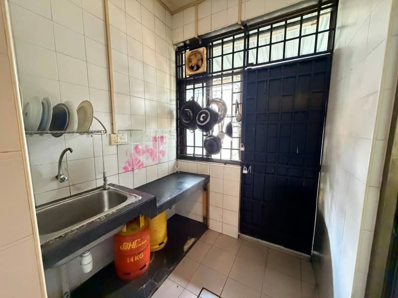 1-storey Terraced House for Sale in Taman Molek (Johor Bahru) - Max Lam - PropertyGuru.com.my