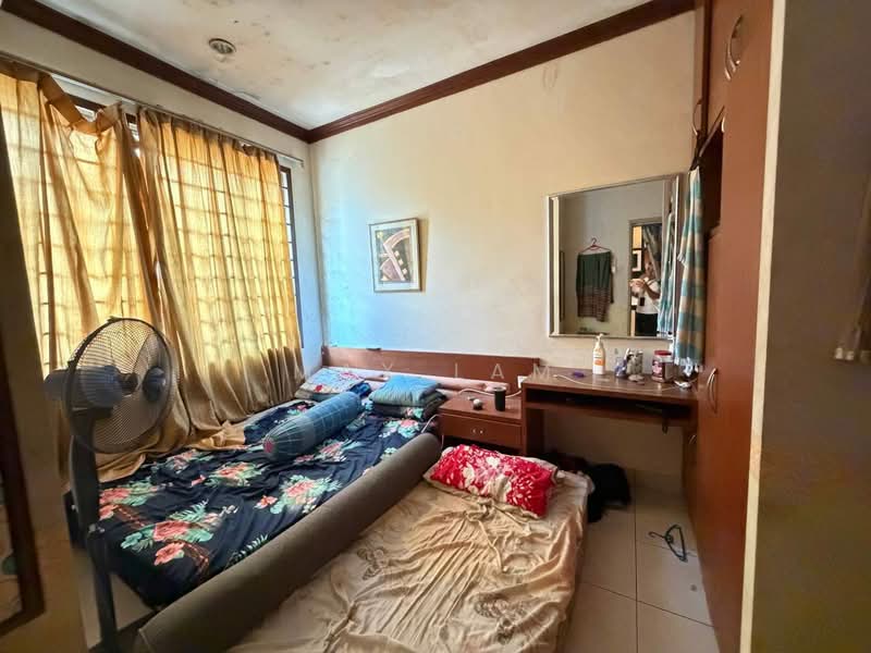 1-storey Terraced House for Sale in Taman Molek (Johor Bahru) - Max Lam - PropertyGuru.com.my