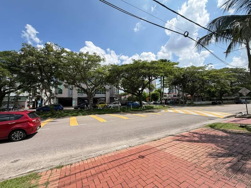 1-storey Terraced House for Sale in Taman Molek (Johor Bahru) - Max Lam - PropertyGuru.com.my