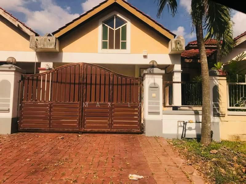 1-storey Terraced House for Sale in Taman Molek (Johor Bahru) - Max Lam - PropertyGuru.com.my