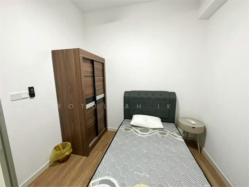 Service Residence for Sale at M Vertica - Gudrotullah Ikhwan - Bedroom - PropertyGuru.com.my
