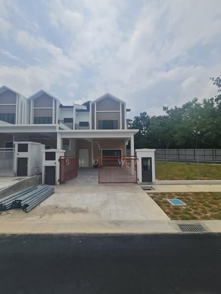 Rumah Teres 2 Tingkat untuk Dijual di Bandar Putra Permai (Seri Kembangan) - Shu Wai - Exterior - PropertyGuru.com.my