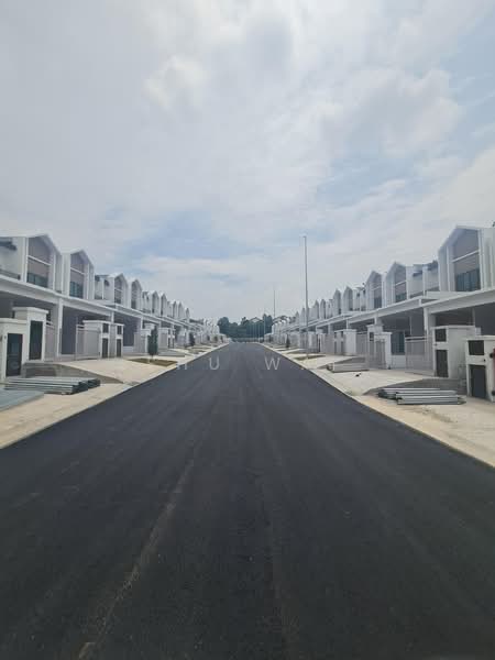 Rumah Teres 2 Tingkat untuk Dijual di Bandar Putra Permai (Seri Kembangan) - Shu Wai - Exterior - PropertyGuru.com.my