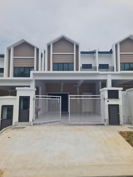 Rumah Teres 2 Tingkat untuk Dijual di Bandar Putra Permai (Seri Kembangan) - Shu Wai - Exterior - PropertyGuru.com.my