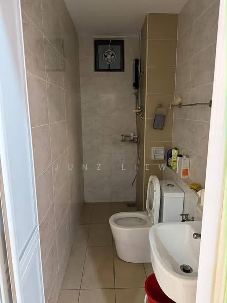 Service Residence for Sale at D'Summit Residences - Junz Liew - PropertyGuru.com.my