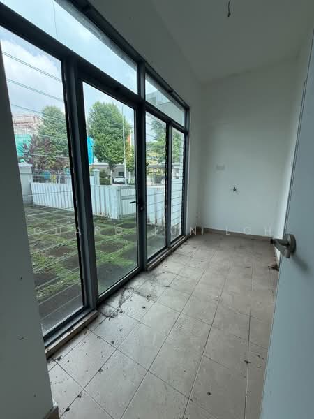 Bungalow for Sale in Taman Molek (Johor Bahru) - Guang Jun Loh - PropertyGuru.com.my