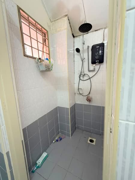 Rumah Teres 2 Tingkat untuk Dijual di Bandar Baru Bangi (Selangor) - Norlela Abdul Rahman - Bathroom - PropertyGuru.com.my