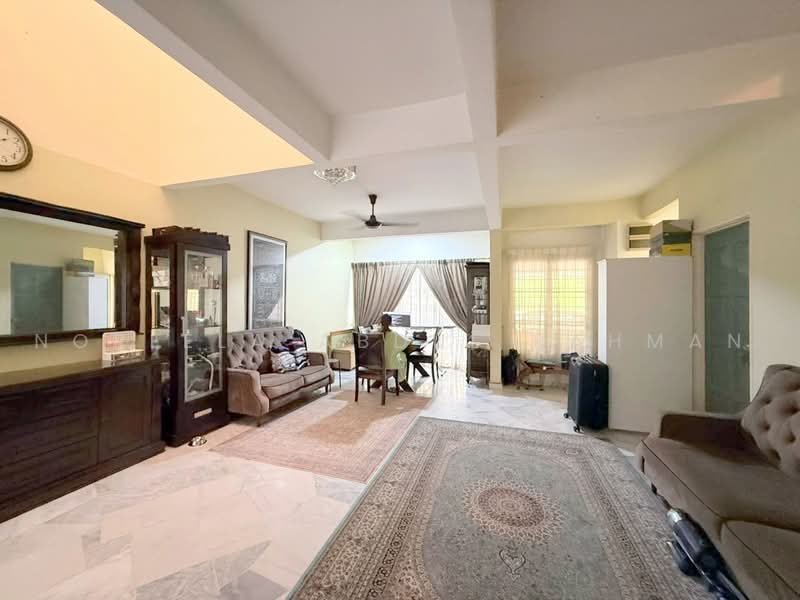 Rumah Teres 2 Tingkat untuk Dijual di Bandar Baru Bangi (Selangor) - Norlela Abdul Rahman - Living Room - PropertyGuru.com.my